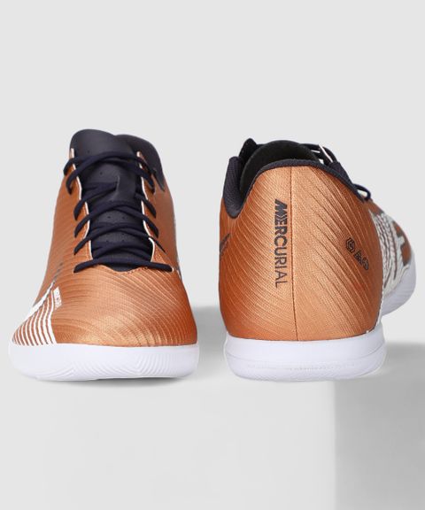NIKE VAPOR 15 CLUB IC Football Shoes For Men - Buy NIKE VAPOR 15