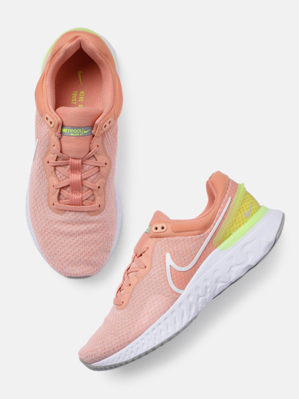 nike peach trainers