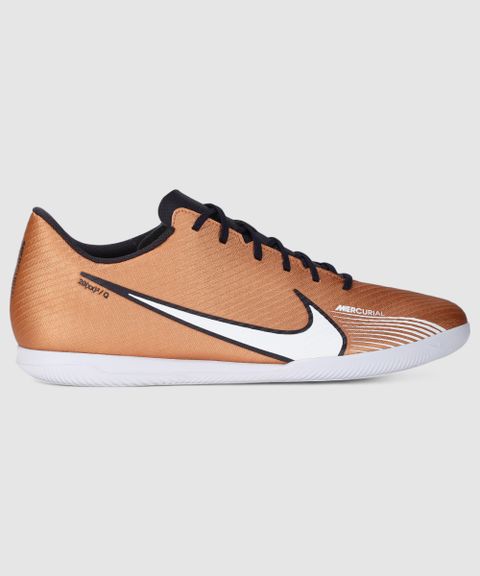 NIKE VAPOR 15 CLUB IC Football Shoes For Men - Buy NIKE VAPOR 15