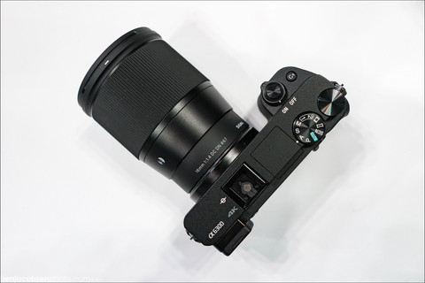 SIGMA 16mm DC DN Contemporary Macro Prime Lens SIGMA