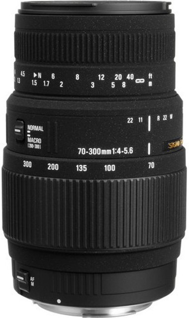 SIGMA 70 - 300 mm F4-5.6 DG Macro Telephoto Zoom Lens - SIGMA