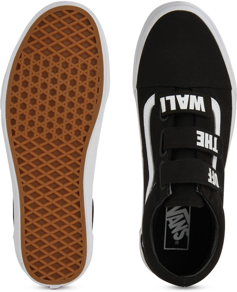 VANS Old Skool V Sneakers For Men Buy (Off The Wall) black/true