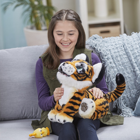 Hasbro Toys R Us Furreal Tiger FURREAL FRIENDS Roarin Tyler