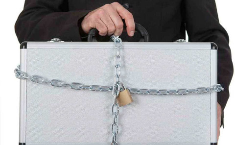 Pretail Strong Metal Chain with Small Lock for Locking Luggage