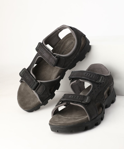 WOODLAND Men Sports Sandals