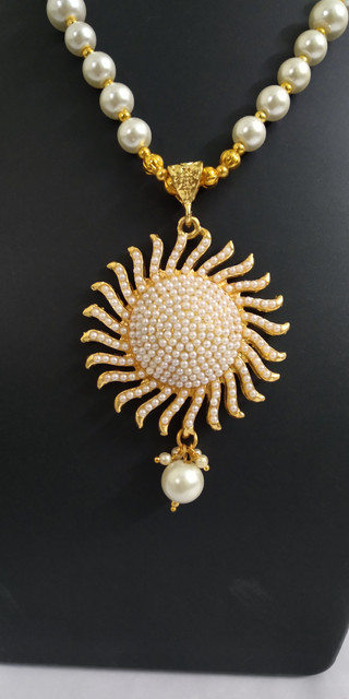 K P ENTERPRISES Gold Toned Moti Mala Pendant Necklace Set for