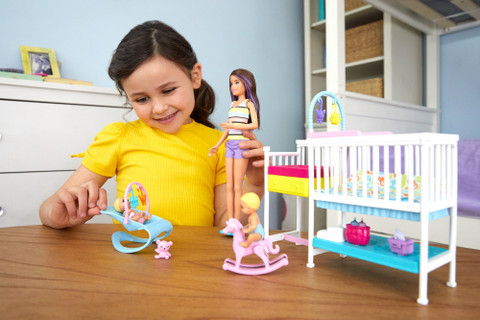 BARBIE Skipper Babysitters Nap 'n' Nurture Nursery Dolls and