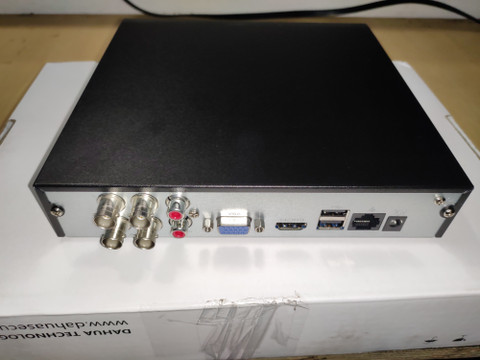 DAHUA CH DVR XVR4B04 720 P 1080 N 4+1 IP INPUT SATA