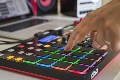 akai 廃盤品 mpd232 AKAI Professional MPD232 MPD232 MIDI Controllers Price in