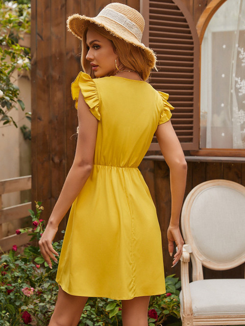 yellow knee length dress Tesla Cami Strap Asymmetrical chiffon Fully lined Back zipper Size XS S M L XL 2XL 3XL Bust 32.5 34.5 36.5 38.5 41 43.5 46.5 Waist 24 26 28 30 33 36 39.5 Hips 35.5 37.5 39.5 41.5 44 46.5 49.75 Jovani 23325 Yellow Long Sleeve
