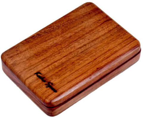Kesha Spree Cigarette Pack Holder Price in India
