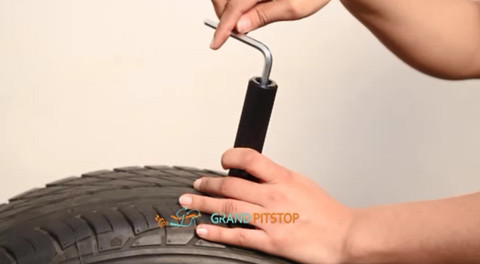 GrandPitstop GPS-PPK001 Tubeless Tyre Puncture Repair Kit Price in