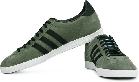 adidas gazelle silver green womens Women's adidas Samba OG Cream White/Collegiate Green / 6