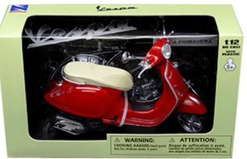 New-Ray VESPA PRIMAVERA SCOOTER, RED, 1/12 Scale, Die Cast VESPA
