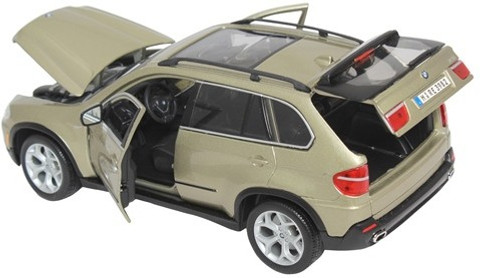 Bburago Die Cast 1:18 Scale BMW X5 car - Die Cast 1:18 Scale