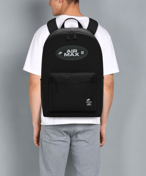 air max nike backpack Varsity Elite with Comfort; Laptop Sleeve Stay organized and ready for game day with the Nike Max Air Lacrosse Backpack. Black Nike Air Max Backpack