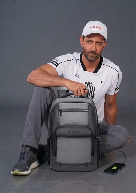 HRX by Hrithik Roshan Sefton Bize2Go Pro Unisex Travel 40 L HRX by Hrithik Roshan Sefton Bize2Go Pro Unisex Travel 40 L