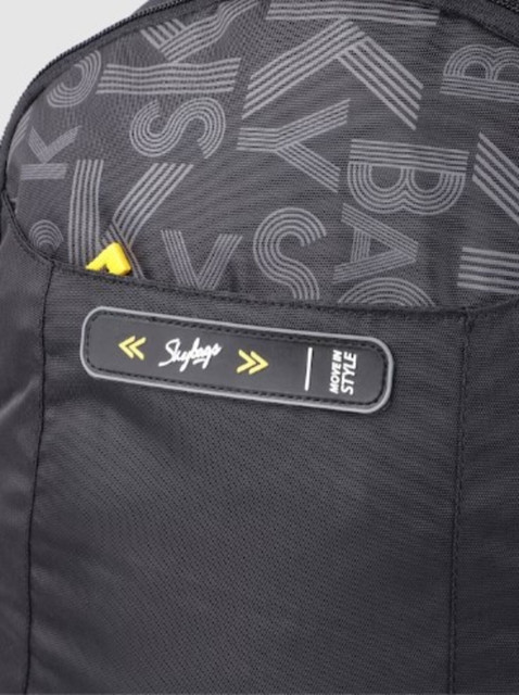 black leather spiked backpack Got Your Zippered front pocket Talla:48.5 Juventus Football Mochila Juventus BRAND_HERSCHEL