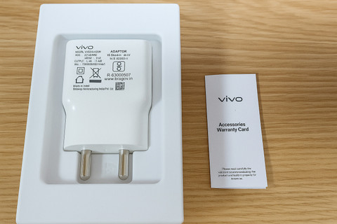 vivo 15 W SuperVOOC A Wall Charger for Mobile with Detachable