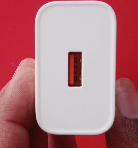 Infinix 33 W Supercharge Wireless Mobile Charger with Detachable