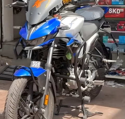 AATRU AUTO BEST QUALITY METAL XTREME R Bike Crash