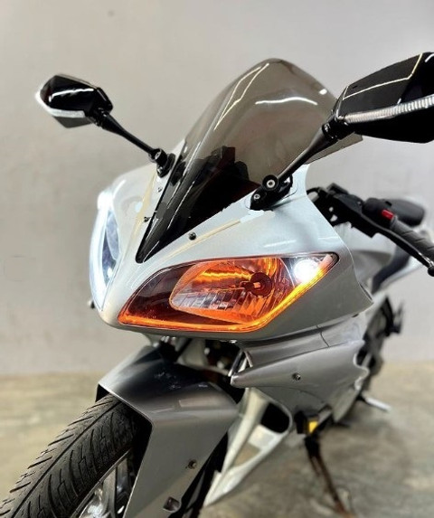 HARP MODZ Yamaha R15 V1 V2 S Indonesian Bubble Visor Black Colour - Main Image