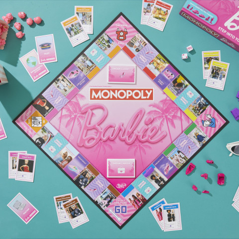 Monopoly Barbie Edition Board Game Party Fun Board Game Barbie