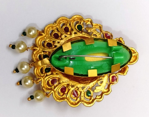 KATELYN PRODUCTS Superb Flower Design Gold Plated Saree Pin For Women Brooch