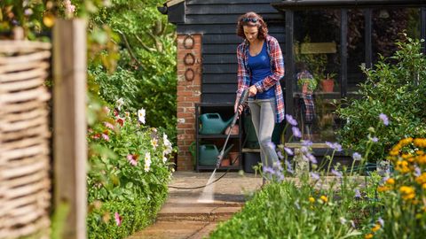 BOSCH EASY AQUATAK 110 Pressure Washer Price in India - Buy BOSCH