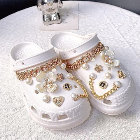 TAPAHPRIYAY Girls Shoe Charms for Sandals, Croc Accessories