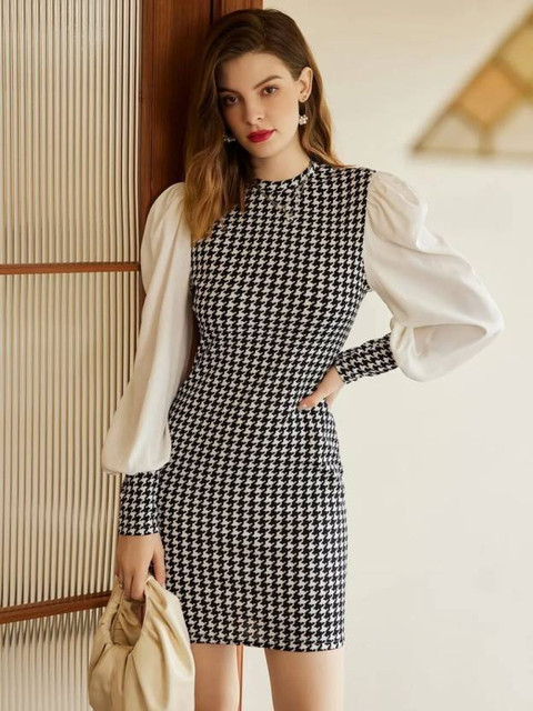 TEEKHI GIRL Women Bodycon Black, White Above Knee/Mid Thigh Length