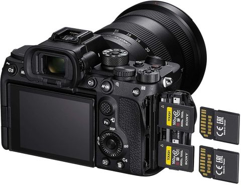 SONY Alpha 7SM3 Mirrorless Camera Body Only + Battery (NP-FZ100