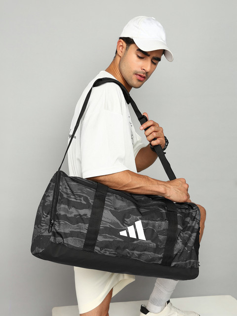 ADIDAS 22 inch/55 cm LIN DUF M CAMO Gym Duffel Bag