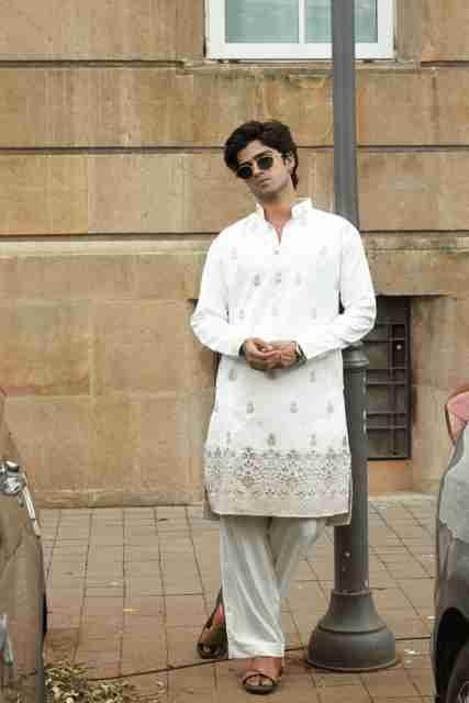 SHRIIMANT Men Muslin Cotton Blend Kurta Pyjama Set - Image 5