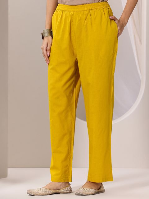 LIBAS Women Cotton Blend Kurta Pant Dupatta Set - Image 7