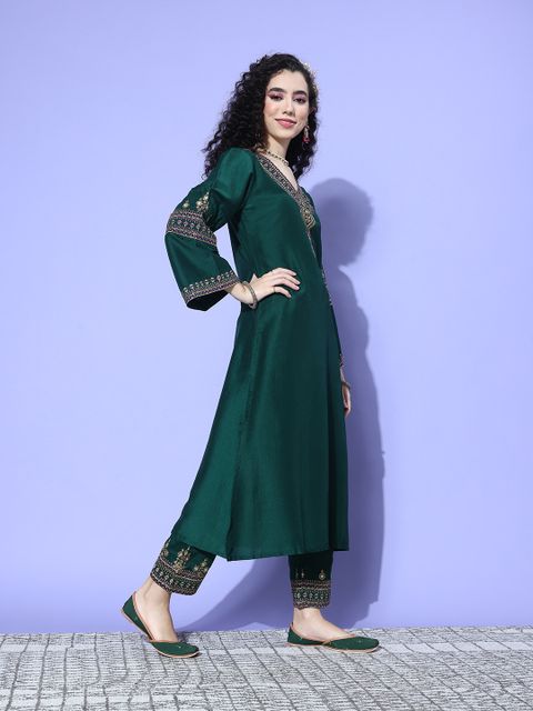 Varanga Women Silk Blend Kurta Pant Dupatta Set - Image 7