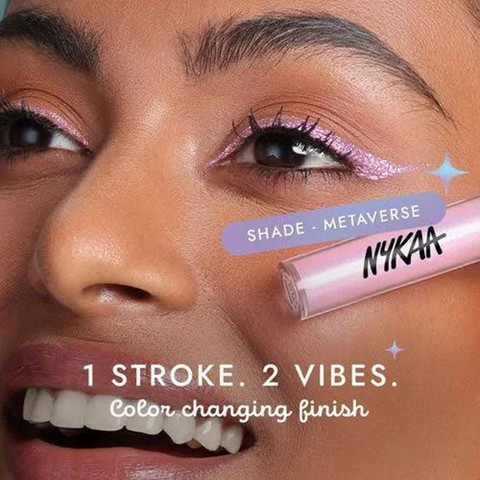 NYKAA Stardust Chrome Eyeliner with Holographic Finish ml