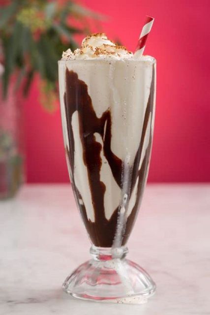 https://rukminim2.flixcart.com/image/480/640/xif0q/glass/0/k/q/crystal-milk-shake-juice-ice-cream-milkshake-faluda-smoothie-original-imaggzdbtvzgcd7r.jpeg?q=80