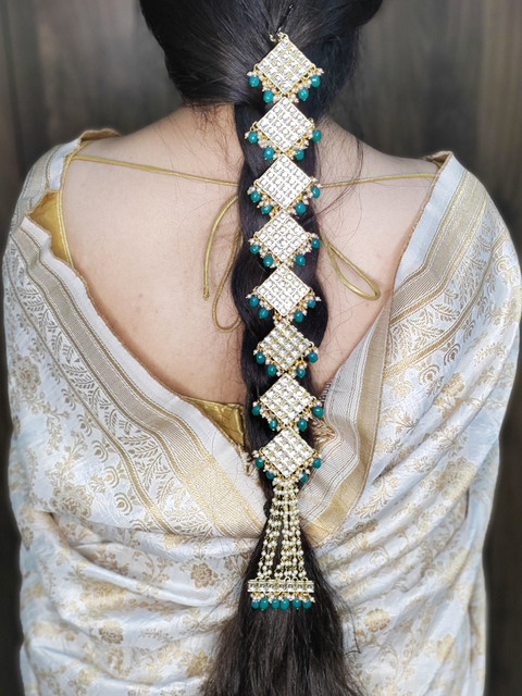 Karatcart Diamond Shape Gold Plated Green Tumble Kundan Bridal