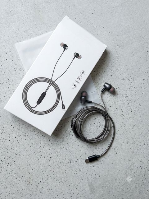 dicrobots superior quality sound type c port earphone Wired Headset (Black, Grey, In the Ear) - Image 4