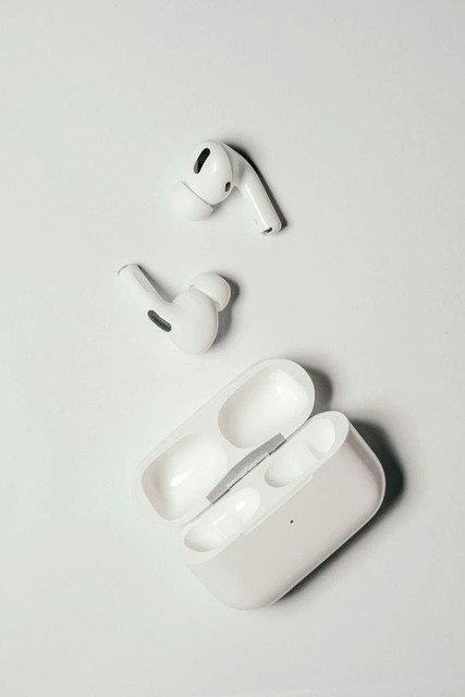 SAIBABA Airpods Pro 2 (2nd generation) with MagSafe Case-(USB-C