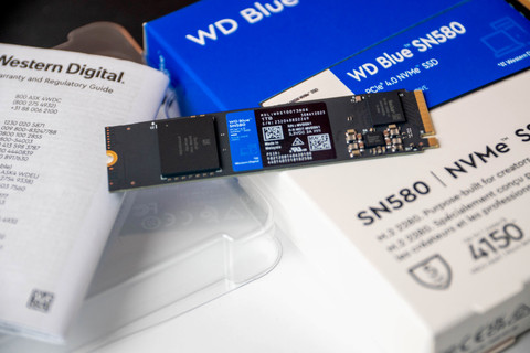 WD Blue SN580 NVMe SSD 2TB WDS200T3B0E ② WESTERN DIGITAL SN 2 TB Laptop Internal Solid State Drive (SSD