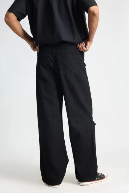 HOKER Men Loose Fit Mid Rise Black Jeans - Image 3