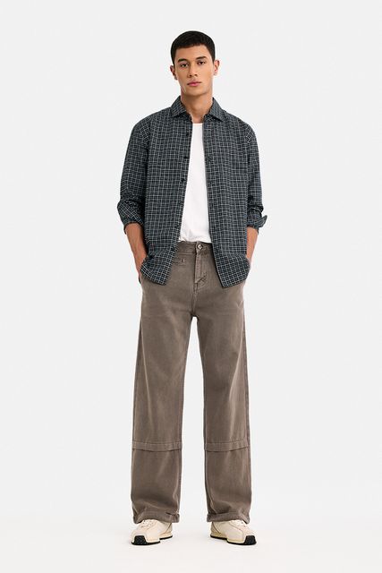 Snitch Men Loose Fit Mid Rise Brown Jeans - Image 6
