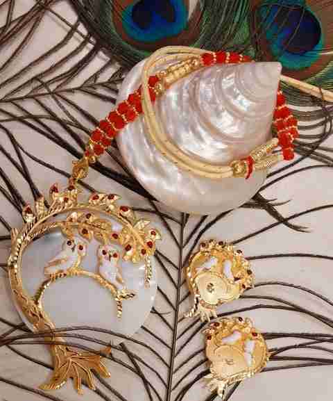 Purabi Shell Gold-plated Gold Jewellery Set Price in India Buy