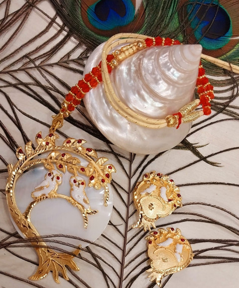 Purabi Shell Gold-plated Gold Jewellery Set Price in India Buy