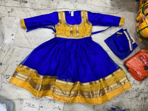 Kkalakriti Kathak Dress Costume 6 meter flare with Brocade Border Classical  Dance Costume Kids Costume Wear Price in India - Buy Kkalakriti Kathak  Dress Costume 6 meter flare with Brocade Border Classical