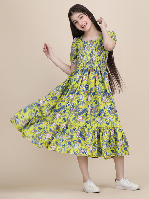 starword Girls Below Knee Casual Dress Price in India