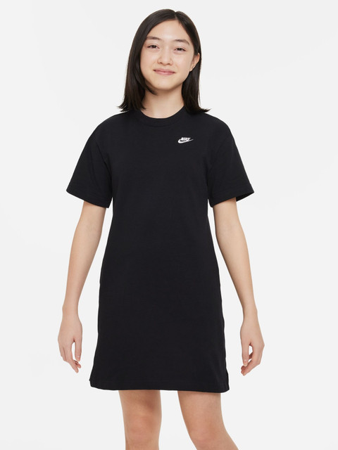 nike casual dress