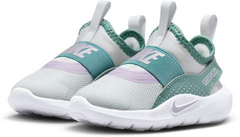 nike girls slip on shoes